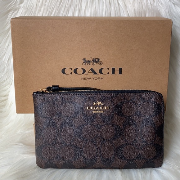 Coach Women’s Large Corner Zip Wristlet In Signature Canvas - Picture 15 of 16